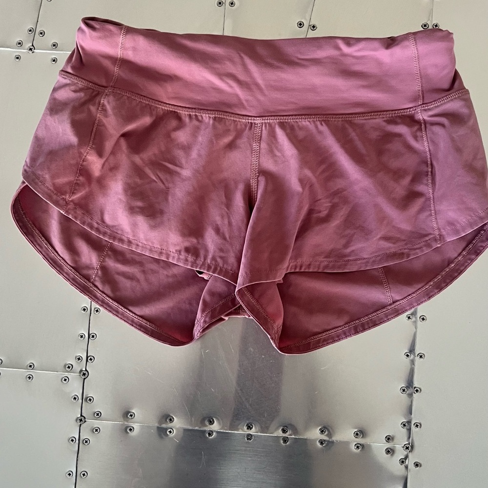Lululemon Speed Up 2.5” shorts, size 2, dusty rose